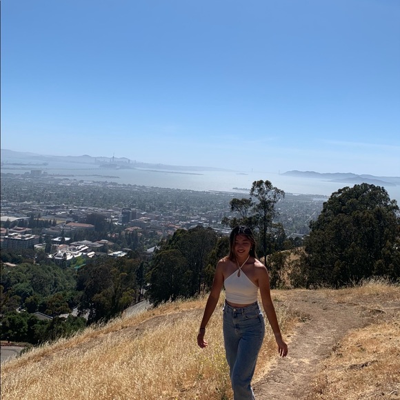 Meet your Posh Ambassador, Camille! - Picture 1 of 1